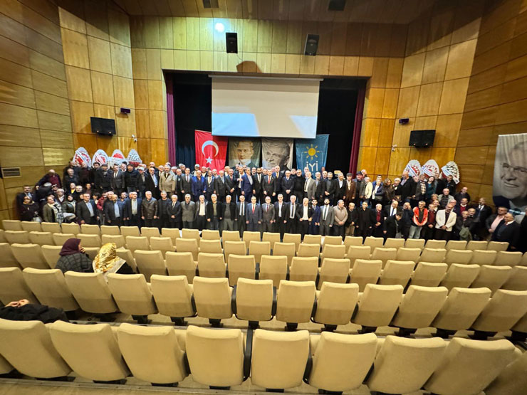 iyi-parti-rize-4-olagan-il-kongresi-ismail-kahraman-kultur-merkezinde-yogun-katilimla-gerceklestirildi-2.jpg