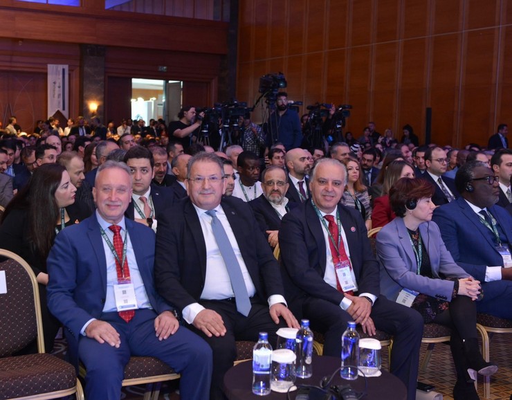 rize-il-saglik-muduru-doc-dr-gokhan-demiral-saglik-bilisimi-alaninda-onemli-gelismelerin-ele-alindigi-himss-eurasia-2025-saglik-bilisim-ve-teknolojileri-egitimi-konfe-8.jpg