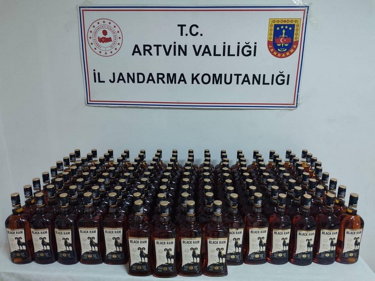artvinde-guvenlik-ve-asayis-koordinasyon-toplantisi-yapildi-5.jpg