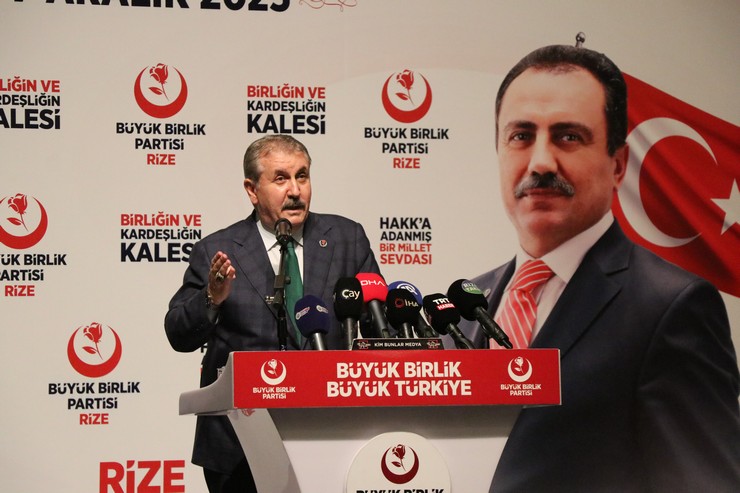 buyuk-birlik-partisi-bbp-genel-baskani-mustafa-destici-rizede-partisinin-ismail-kahraman-kultur-merkezinde-duzenlenen-olagan-il-kongresine-katildi-2.jpg