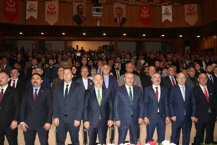 buyuk-birlik-partisi-bbp-genel-baskani-mustafa-destici-rizede-partisinin-ismail-kahraman-kultur-merkezinde-duzenlenen-olagan-il-kongresine-katildi-4.jpg