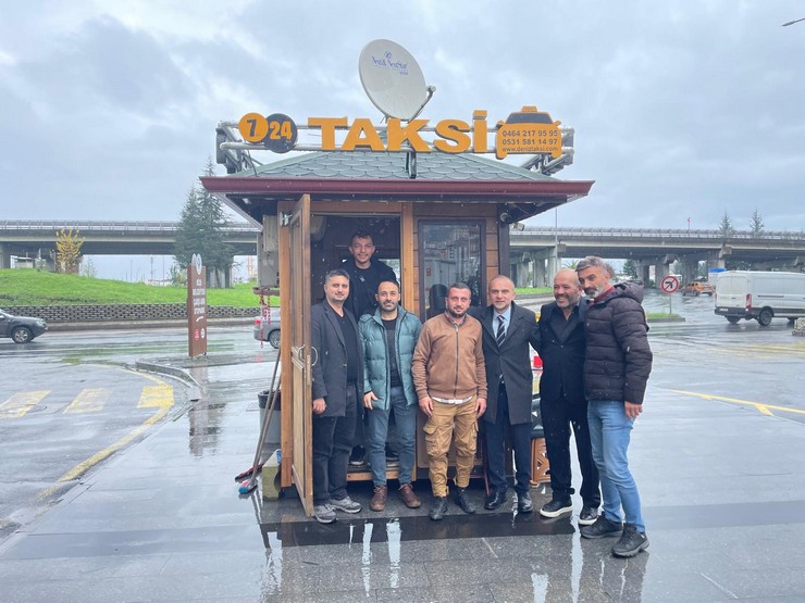 deva-partisi-rize-il-baskanligi-yerli-elektrikli-araclarin-taksi-sektorunde-kullanimini-yayginlastirmak-amaciyla-rizede-taksi-duraklarini-ziyaret-etti-1.jpg