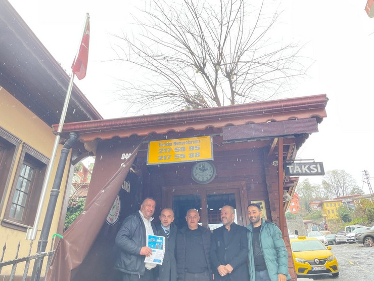 deva-partisi-rize-il-baskanligi-yerli-elektrikli-araclarin-taksi-sektorunde-kullanimini-yayginlastirmak-amaciyla-rizede-taksi-duraklarini-ziyaret-etti-4.jpg