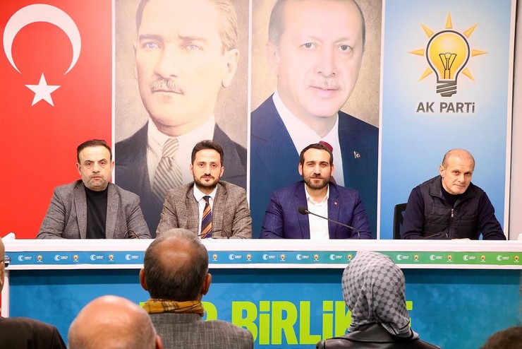 ak-parti-rize-merkez-ilce-baskanligi-son-bir-yilda-gerceklestirdigi-uye-katilim-hamlesiyle-24-yilin-en-yuksek-oranina-ulasarak-buyuk-bir-basariya-imza-atti-11.jpg