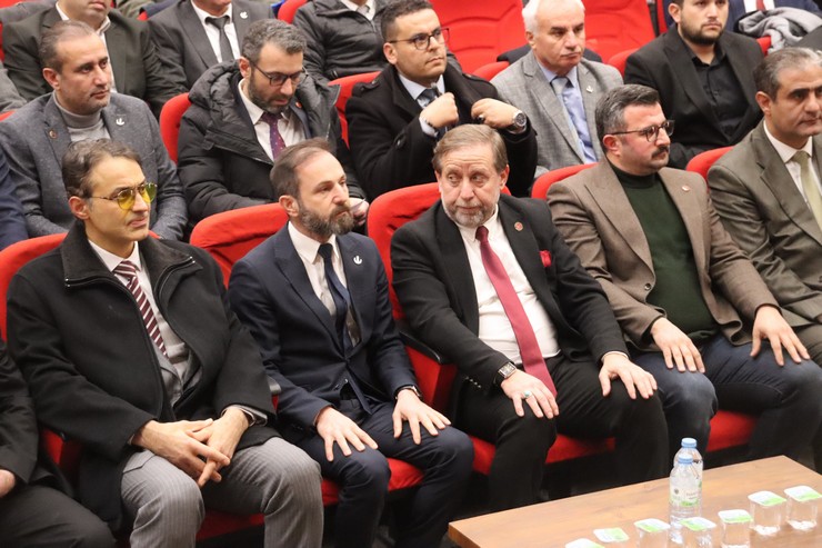 yeniden-refah-partisi-yrp-kayseri-il-divan-toplantisi-yrp-genel-baskan-yardimcisi-cemil-colakin-katilimiyla-gerceklestirildi-2.jpg