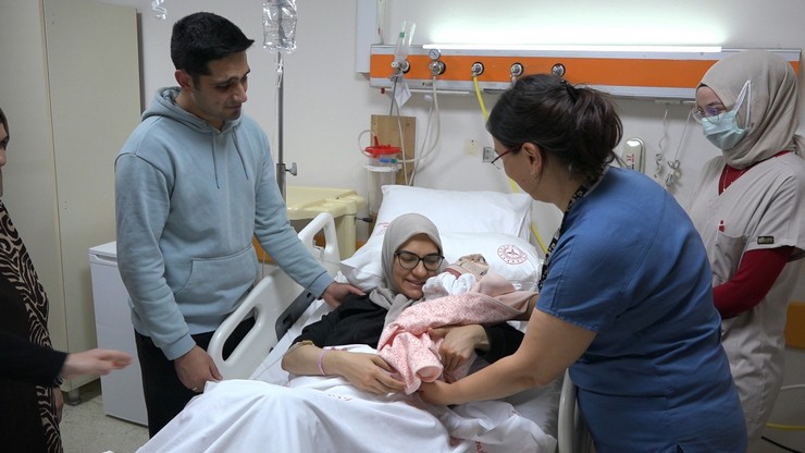 rizede-2026-yilinin-ilk-bebegi-00-00da-dogan-elif-bilge-gundogdu-oldu-3.jpg