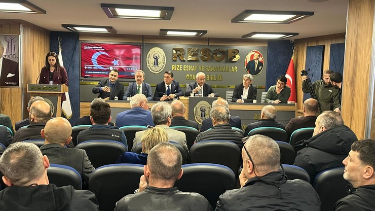 rize-elektronik-ve-elektrik-matbaacilar-fotograf-kirtasiye-ve-kuyumcular-esnaf-ve-sanatkarlar-odasinin-merakla-beklenen-genel-kurulu-tamamlandi-2.jpg