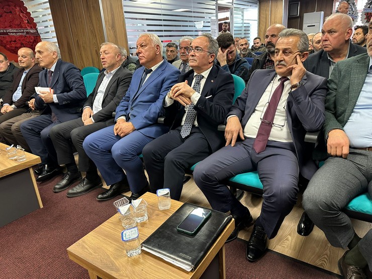 rize-elektronik-ve-elektrik-matbaacilar-fotograf-kirtasiye-ve-kuyumcular-esnaf-ve-sanatkarlar-odasinin-merakla-beklenen-genel-kurulu-tamamlandi-8.jpg