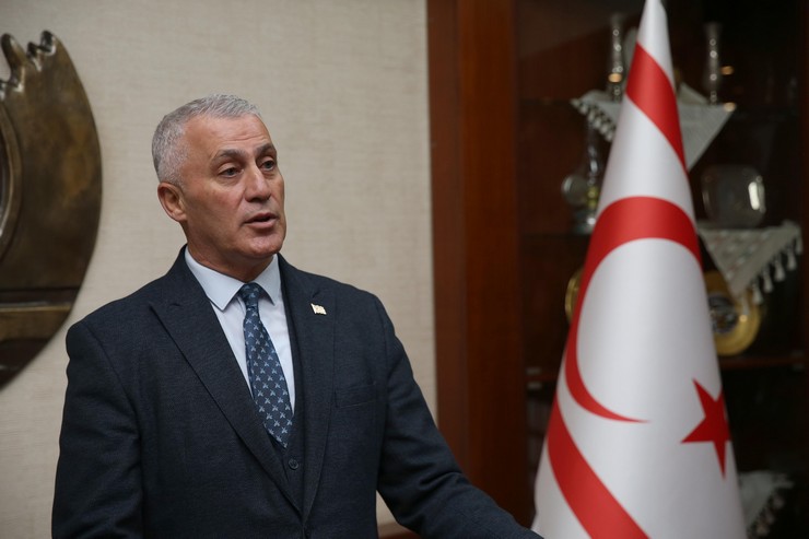 kuzey-kibris-turk-cumhuriyeti-kktc-ekonomi-ve-enerji-bakani-olgun-amcaoglu-rize-valisi-ihsan-selim-baydasi-ziyaret-etti-4.jpg