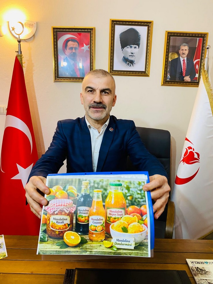 buyuk-birlik-partisi-rize-il-baskani-ensar-ozcelik-caykur-genel-muduru-yusuf-ziya-alimi-ziyaret-ederek-rize-mandalinasinin-katma-degerli-bir-urune-donusturulmesi-proj-4.jpg