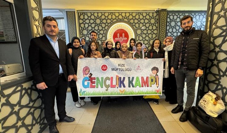 diyanet-isleri-baskanliginin-ulke-genelinde-yuruttugu-genclige-deger-projesi-kapsaminda-rizede-duzenlenen-ara-tatil-kampi-ortaokul-ogrencilerinin-yogun-katilimiyla-so-7.jpg