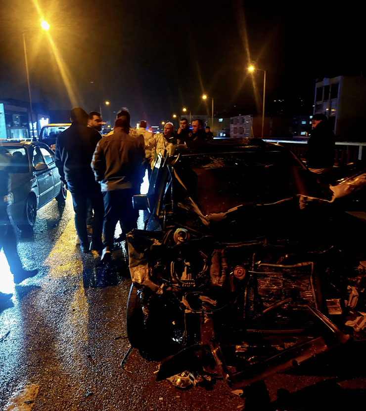 samsunda-8-otomobilin-karistigi-zincirleme-trafik-kazasinda-2-kisi-yaralandi.jpg