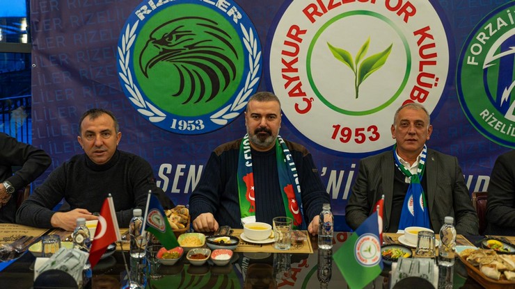 caykur-rizespor-taraftar-gruplarindan-coskulu-iftar-organizasyonu-9.jpg