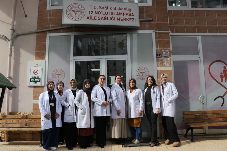 rize-12-nolu-islampasa-aile-sagligi-merkezinin-asm-tamami-kadinlardan-olusan-9-kisilik-kadrosu-saglik-hizmetini-birlik-ve-dayanisma-icerisinde-sunuyor-4.jpg