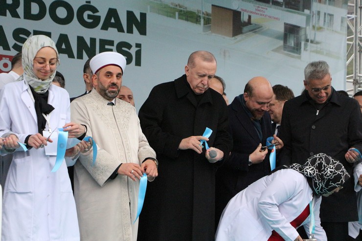 cumhurbaskani-recep-tayyip-erdogan-rizede-11.jpg