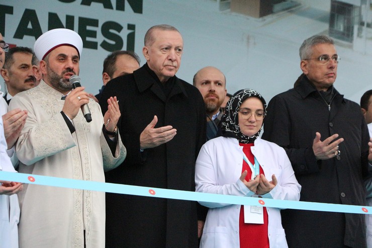 cumhurbaskani-recep-tayyip-erdogan-rizede-2-003.jpg