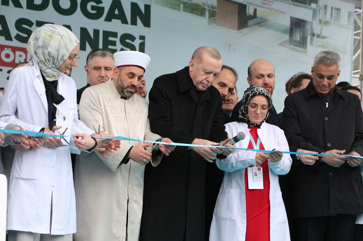 cumhurbaskani-recep-tayyip-erdogan-rizede-9-001.jpg