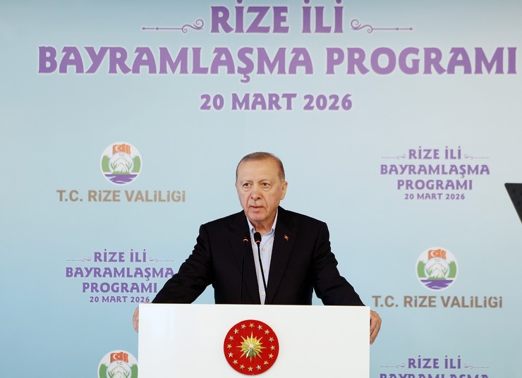 cumhurbaskani-recep-tayyip-erdoganin-rizeli-vatandaslarla-bayramlasma-programinda-konusmasi-8.jpg
