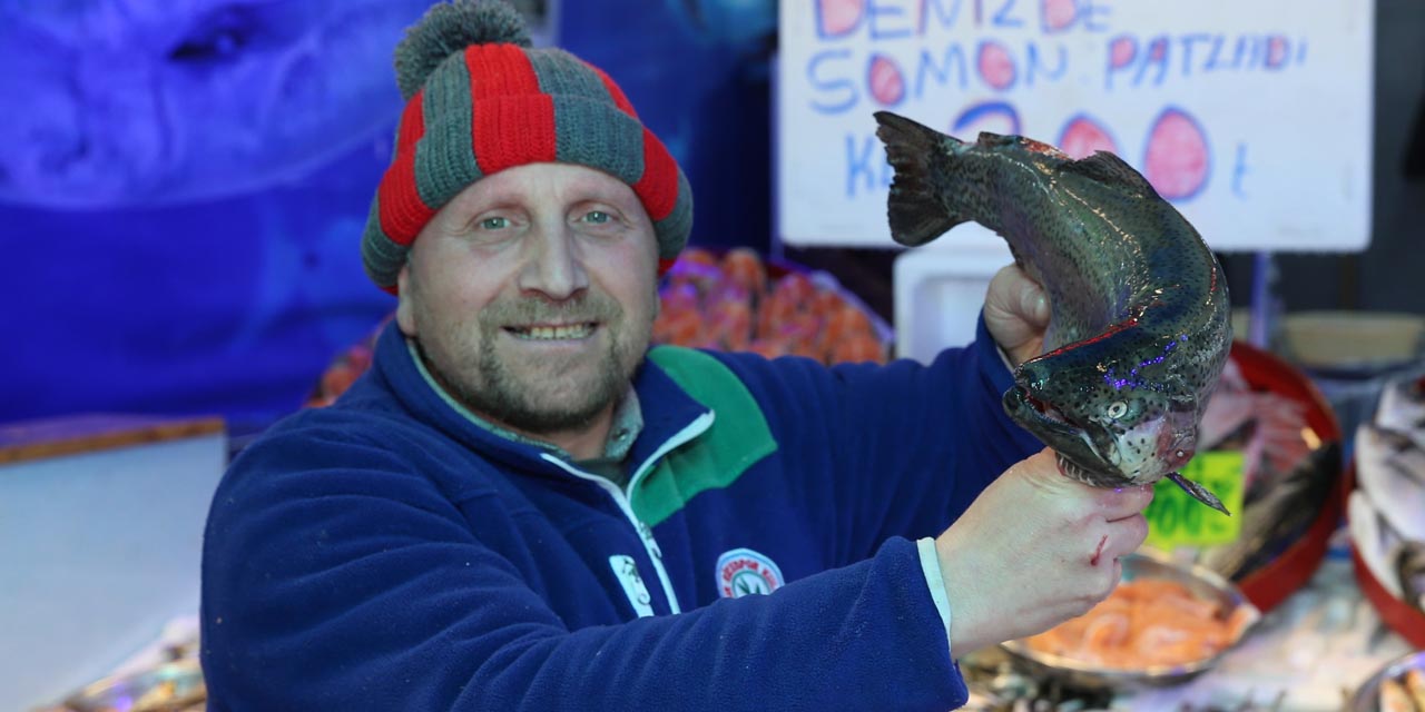 aa-20260414-41100738-41100737-palamudun-uzdugu-karadenizli-balikcilari-hamsi-mutlu-etti.jpg
