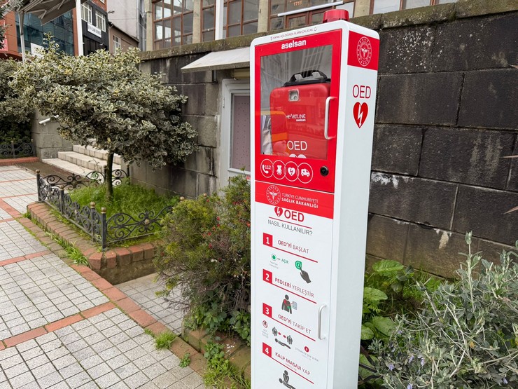 rizeye-5-adet-otomatik-eksternal-defibrilator-yerlestirildi-1.jpg