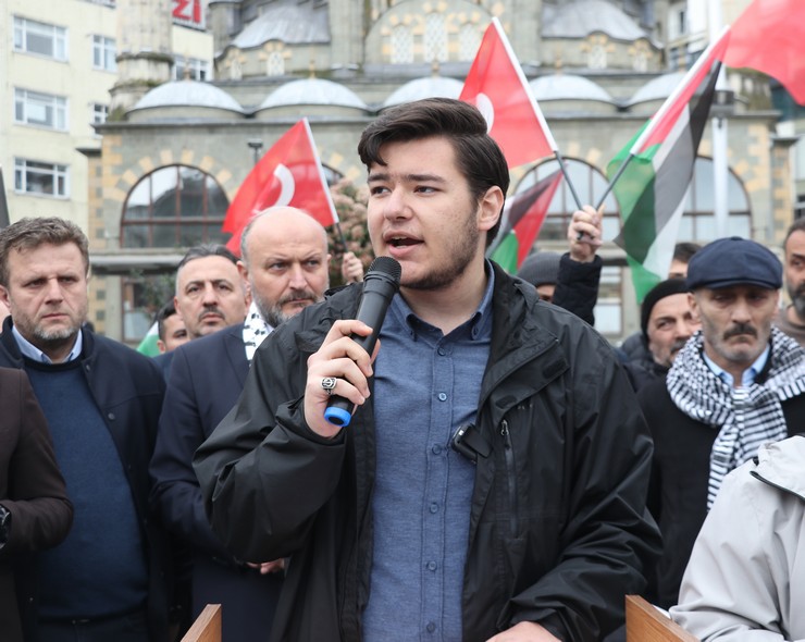 israilin-kuresel-sumud-filosuna-saldirisi-rizede-protesto-edildi-3.jpg