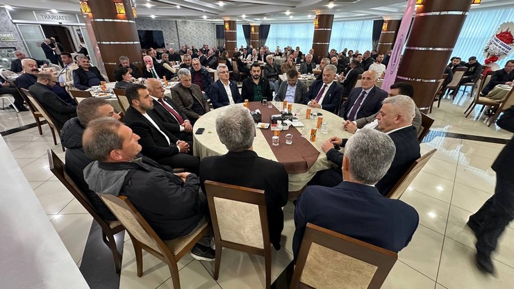 rize-esnaf-ve-sanatkarlar-odalar-birligi-resob-baskani-guven-aksoy-olagan-genel-kurulda-guven-tazeleyerek-yeniden-baskanliga-secildi-4.jpg