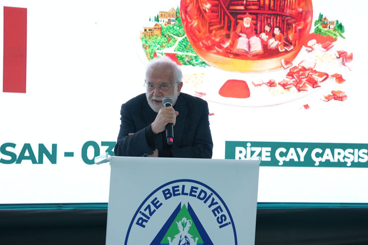 rize-kitap-fuarinda-cifte-standart-iddiasi-ihsan-sureyya-sirmaya-yapilan-muamele-tepki-cekti-1.jpg