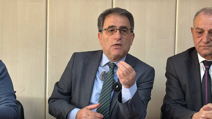 chp-rize-il-baskani-saltuk-deniz-9-mayista-genel-baskan-ozgur-ozelin-katilimiyla-gerceklestirilecek-olan-cay-mitingi-oncesi-basinla-bulustu-2.jpg