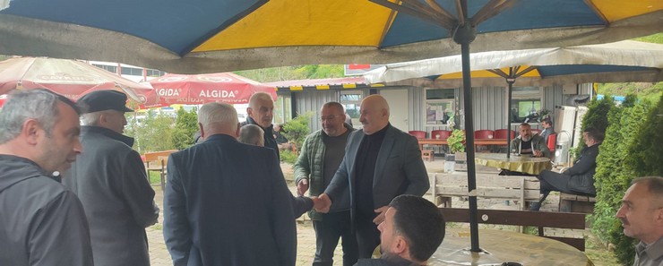 chp-rizede-sahaya-indi-ozgur-ozelin-rize-mitingine-yogun-ilgi-bekleniyor-2.jpg