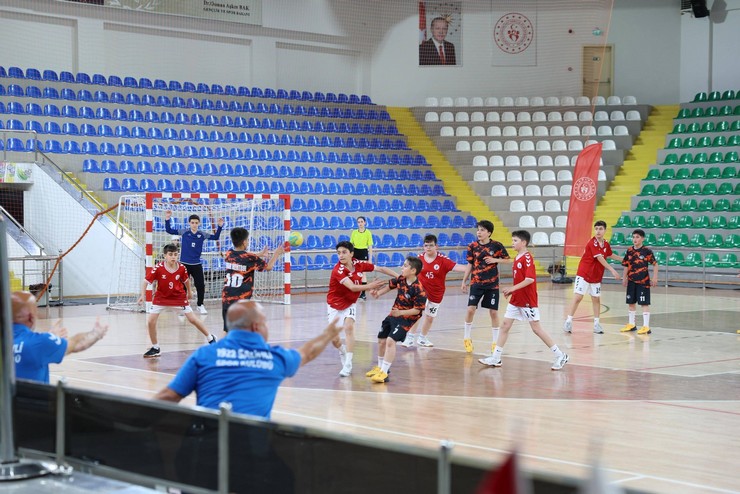 rizede-hentbol-soleni-turkiye-sampiyonlari-belli-oldu-3.jpg