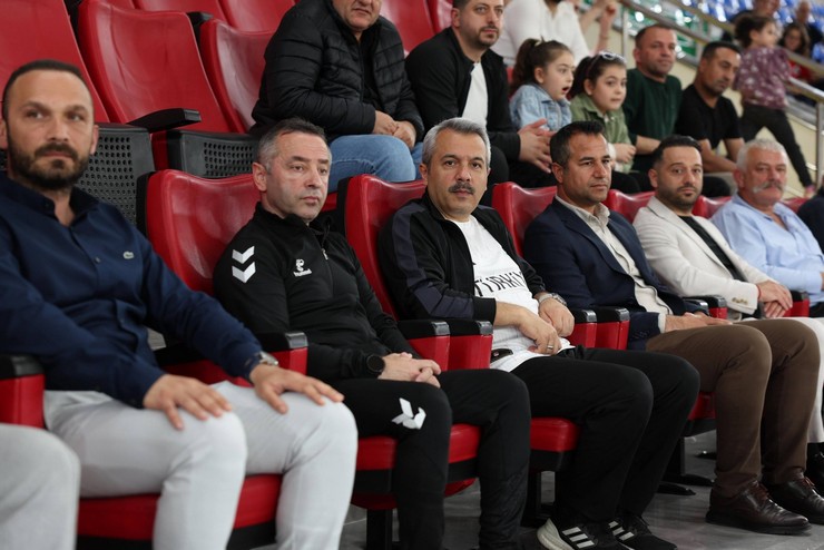 rizede-hentbol-soleni-turkiye-sampiyonlari-belli-oldu-9.jpg