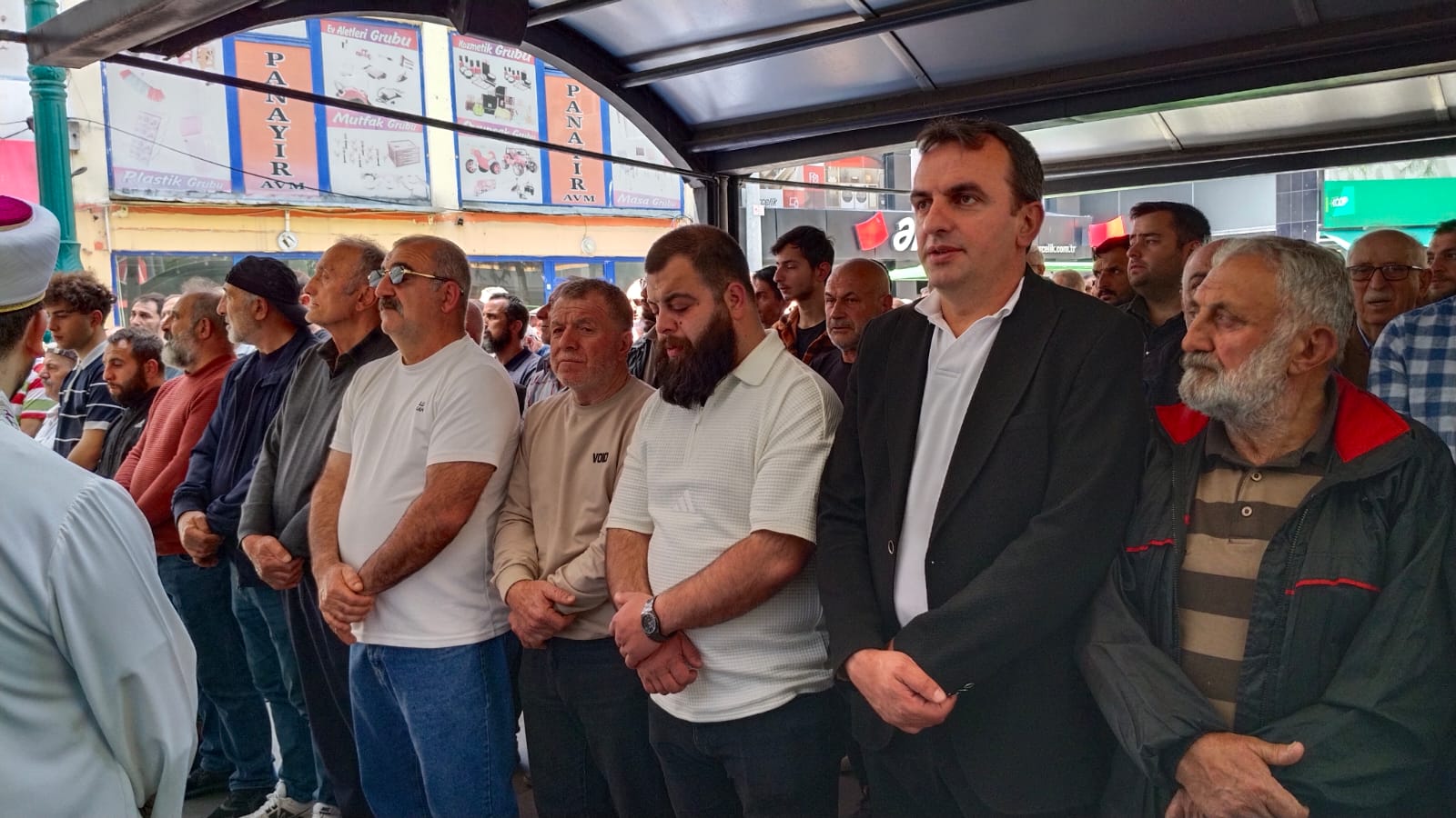 10-yildir-baktigi-annesini-anneler-gunu-1305122-388003.jpg