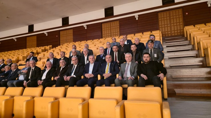 rize-il-genel-meclisi-baskani-ali-imran-buyuk-liderligindeki-heyet-turkiye-buyuk-millet-meclisini-tbmm-ziyaret-ederek-cesitli-temaslarda-bulundu-6.jpg