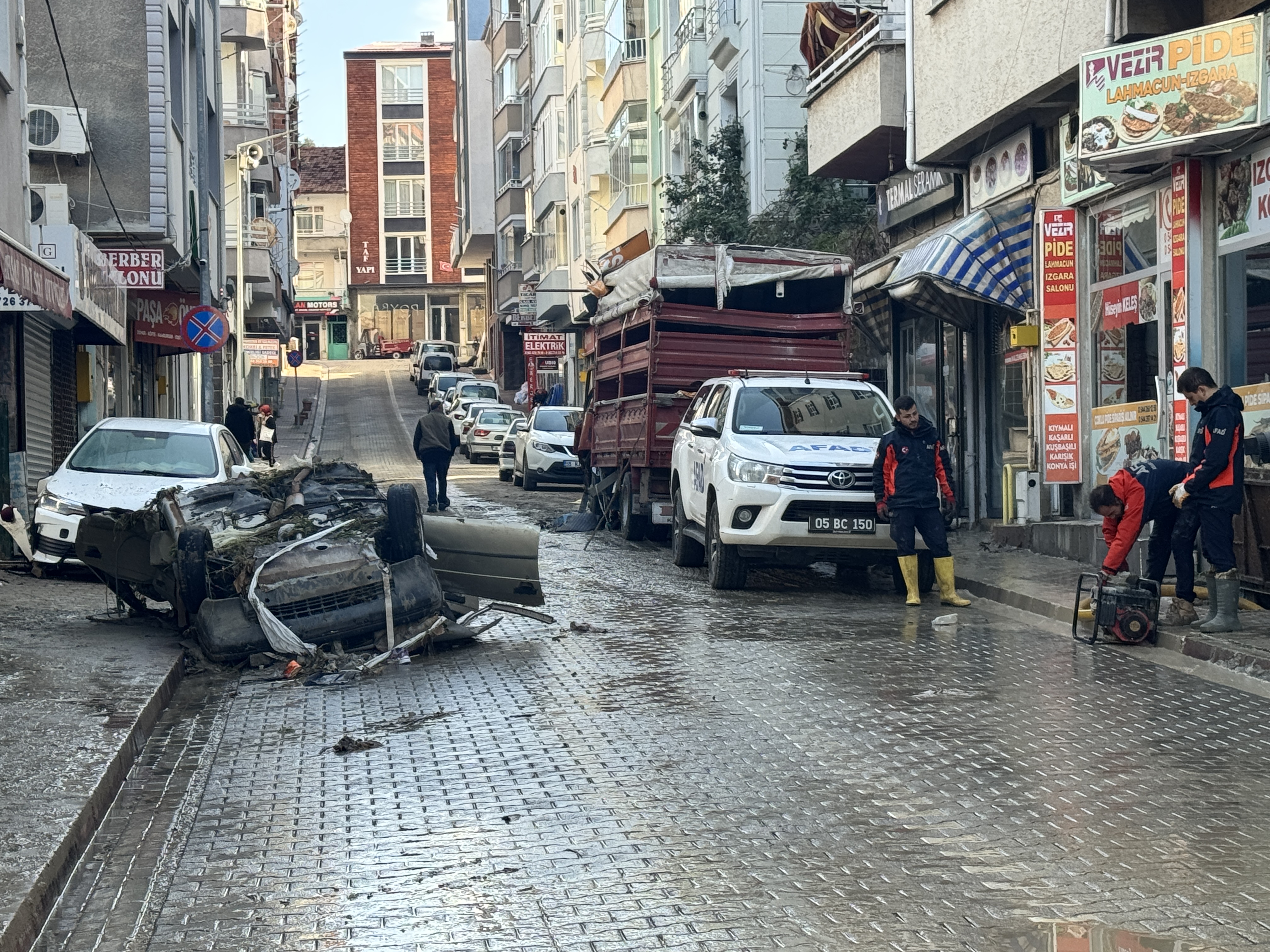 aa-20260513-41364024-41364009-samsunun-havza-ilcesinde-selin-ardindan-temizlik-calismalari-devam-ediyor.jpg