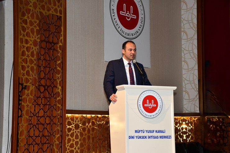 diyanet-akademisi-baskanligi-rize-muftu-yusuf-karali-dini-yuksek-ihtisas-merkezinde-15-donem-mezuniyet-heyecani-yasandi-15.jpg