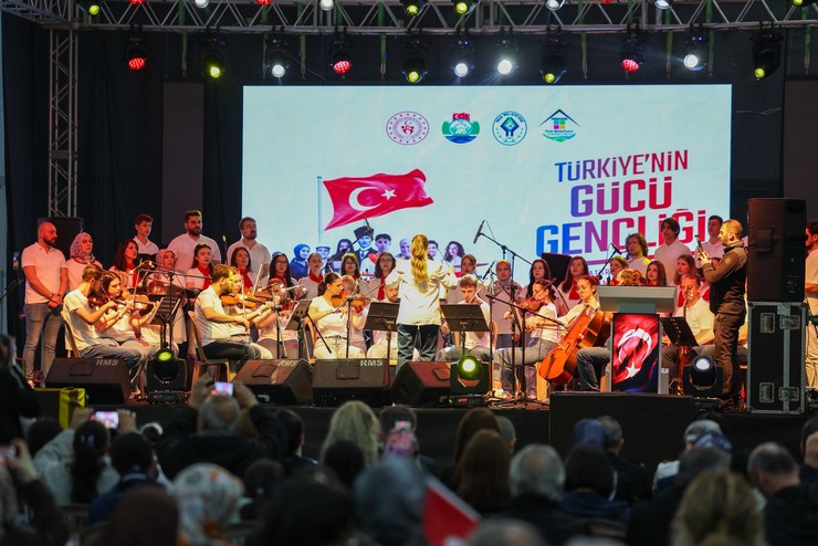 rizede-19-mayis-coskusu-4.jpg