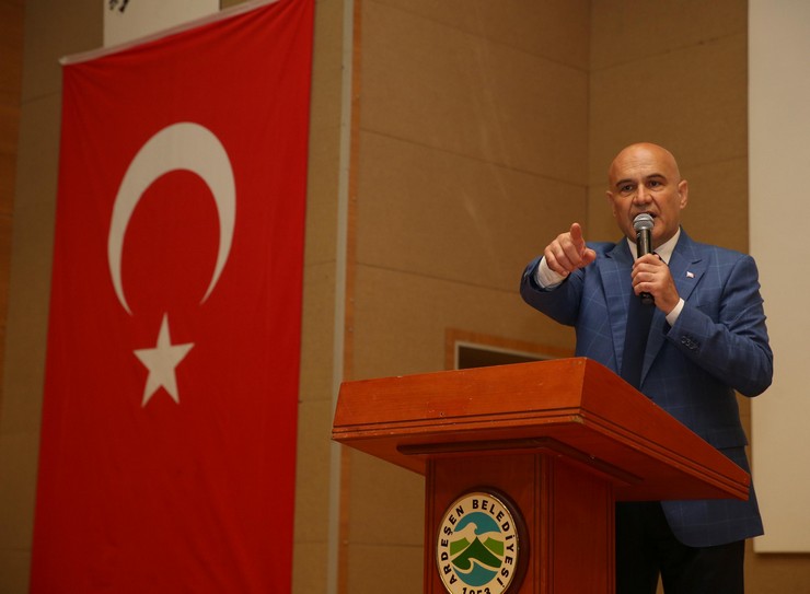 yi-parti-grup-baskanvekili-turhan-comez-rizede-partililerle-bulustu-2.jpg