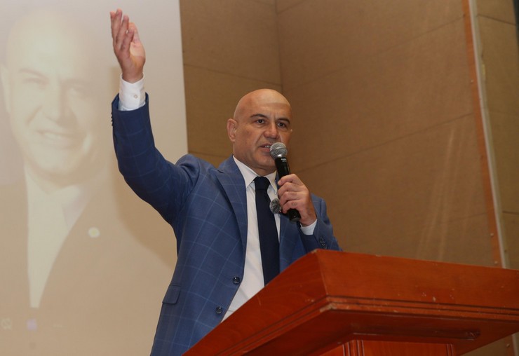 yi-parti-grup-baskanvekili-turhan-comez-rizede-partililerle-bulustu-4.jpg