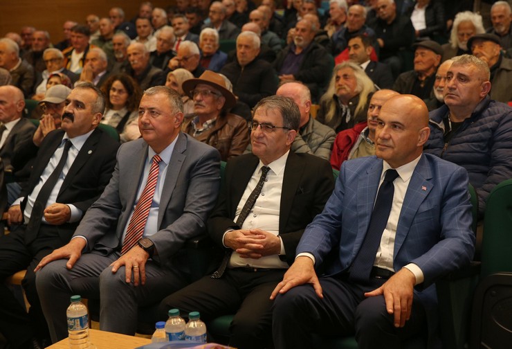 yi-parti-grup-baskanvekili-turhan-comez-rizede-partililerle-bulustu-5.jpg