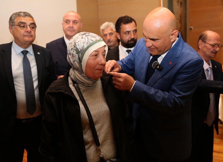 yi-parti-grup-baskanvekili-turhan-comez-rizede-partililerle-bulustu-6.jpg