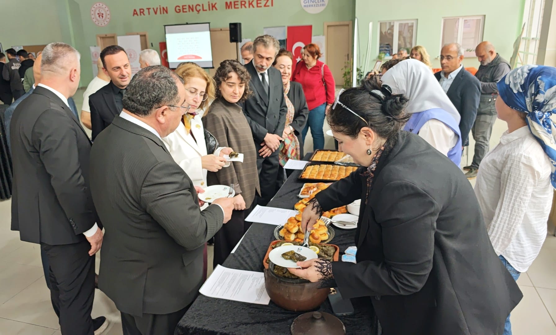 artvinde-gastronomi-ruzgari-1324536-393454.jpg