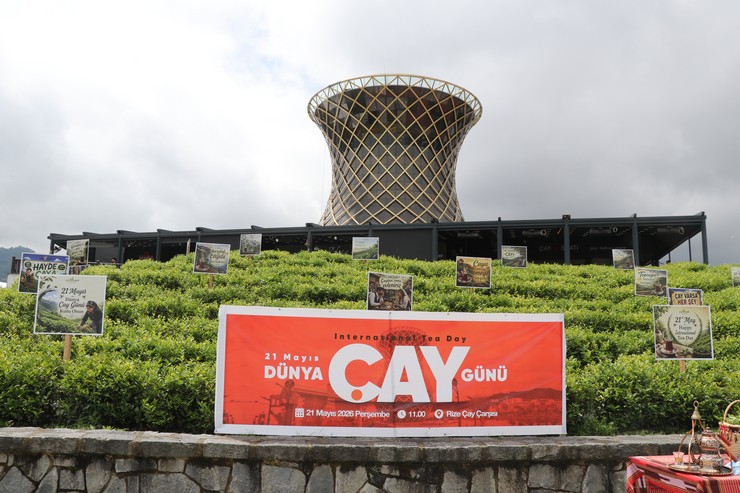 rizede-cay-carsisi-dunya-cay-gunu-kapsaminda-duzenlenen-etkinlige-ev-sahipligi-yapti-1.jpg
