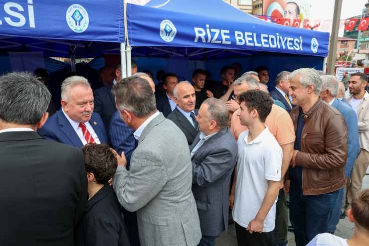 rizede-kurban-bayrami-dolayisiyla-geleneksel-bayramlasma-programi-duzenlendi-1.jpg