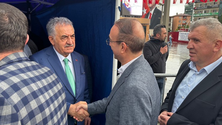 rizede-kurban-bayrami-dolayisiyla-geleneksel-bayramlasma-programi-duzenlendi-13.jpg