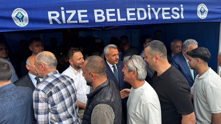 rizede-kurban-bayrami-dolayisiyla-geleneksel-bayramlasma-programi-duzenlendi-15.jpg