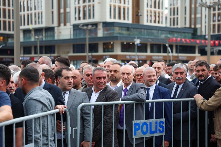 rizede-kurban-bayrami-dolayisiyla-geleneksel-bayramlasma-programi-duzenlendi-3.jpg