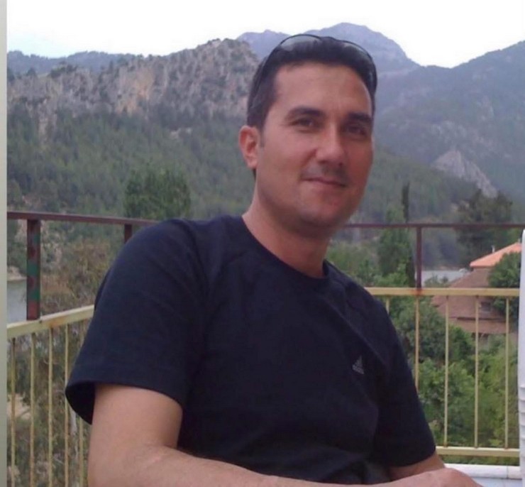 zincirleme-kazada-suleyman-demirel-universitesi-sdu-fen-edebiyat-fakultesi-ogretim-uyesi-prof-dr-ismail-kir-hayatini-kaybetti-6.jpg