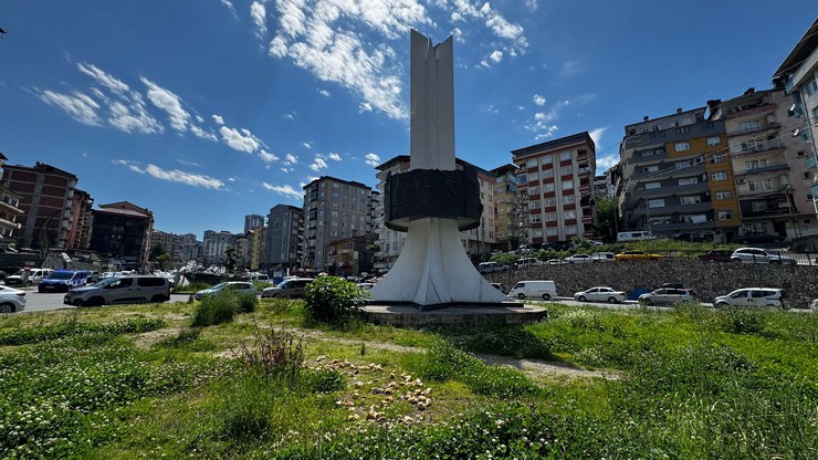adi-yenikoy-kendi-ortacag-cumhurbaskani-erdoganin-memleketinde-mahalleli-ortacag-goruntusunden-kurtarilmayi-bekliyor-10.jpg