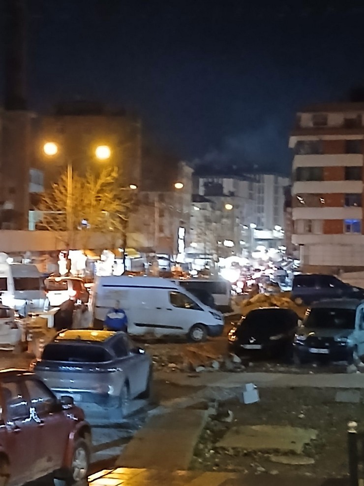 adi-yenikoy-kendi-ortacag-cumhurbaskani-erdoganin-memleketinde-mahalleli-ortacag-goruntusunden-kurtarilmayi-bekliyor-3.jpg