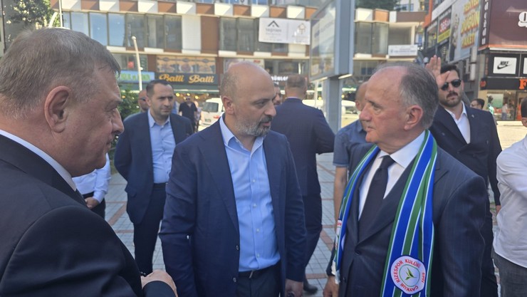 aykur-rizesporda-yeni-donem-35-baskan-ali-zeki-saruhan-oldu-1.jpg
